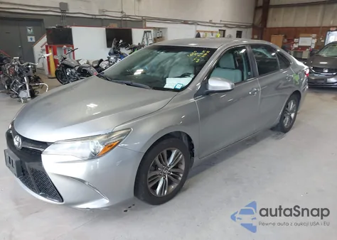 2015 Toyota Camry Se z USA, uszkodzony, nr VIN 4T1BF1FK0FU488305